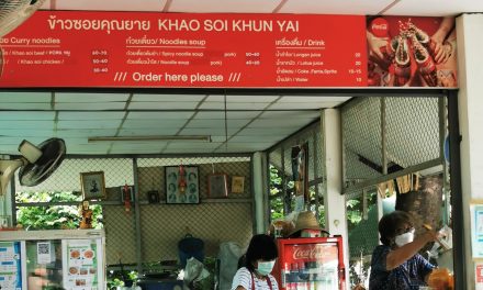 Khao Soi essen in Chiang Mai